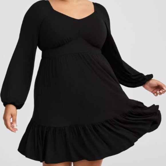 Torrid Mini Super Soft Tiered Skater Dress - Green - Picture 2 of 9